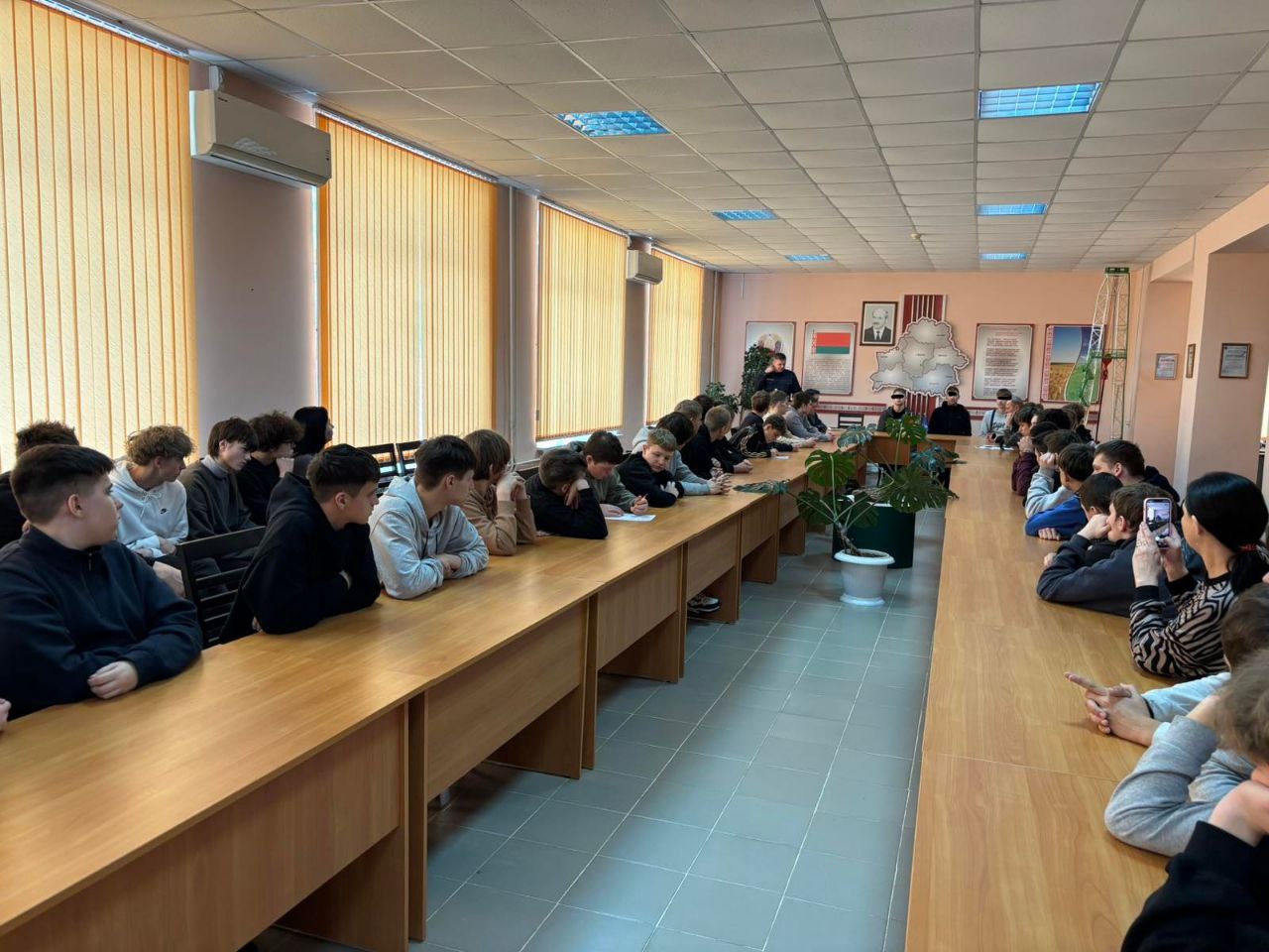 Открытый микрофон «Молодость. Свобода. Ответственность»