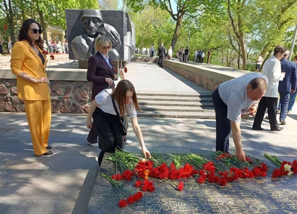 Сотрудники Дворца приняли участие в торжественном митинге